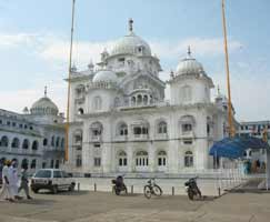 East India Honeymoon Trip